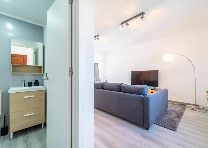 Ocean View Near Arrifana With Parking *