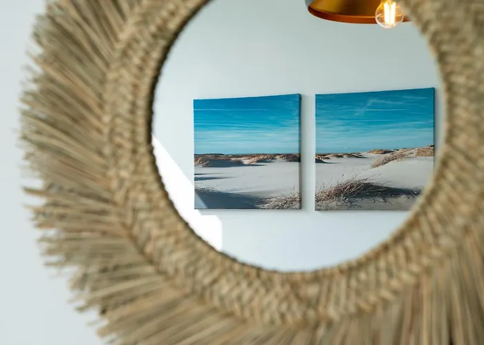 Ocean View Near Arrifana With Parking アパート